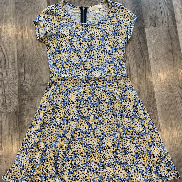 MICHAEL Michael Kors Dresses & Skirts - PRICE DROP!🔥Michael Kors floral fit & flare dress